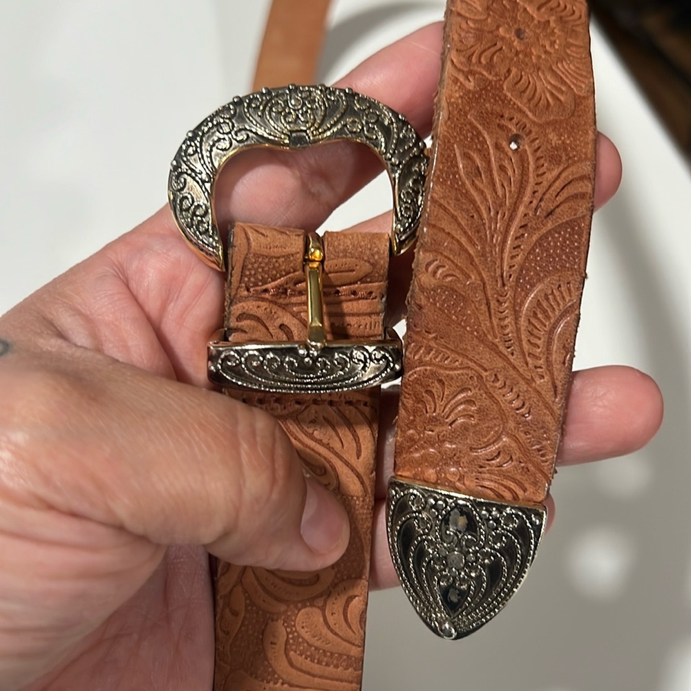 Carlos falchi belt